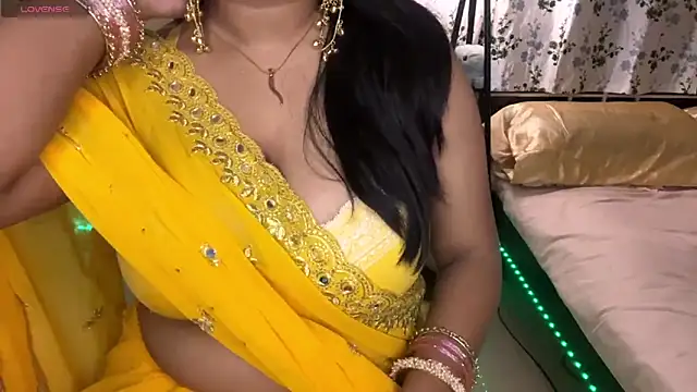 Snapshot of Doodhwaali chatting on 07/03/26, 02:23 Doodhwaali online show from 07/03/26, 02:23
