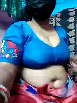 Snapshot of BERRY_00 chatting on 01/17/25, 05:51 BERRY 00 online show from 01/17/25, 05:51