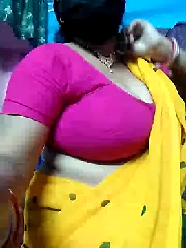 Snapshot of BERRY_00 chatting on 01/21/25, 05:30 BERRY 00 online show from 01/21/25, 05:30