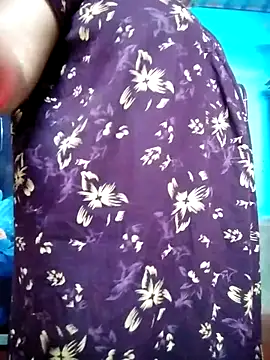 Snapshot of BERRY_00 chatting on 02/17/25, 06:09 BERRY 00 online show from 02/17/25, 06:09