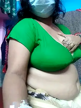 Snapshot of BERRY_00 chatting on 02/22/25, 10:07 BERRY 00 online show from 02/22/25, 10:07