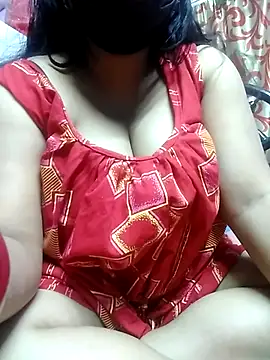 Snapshot of BERRY_00 chatting on 03/06/25, 05:43 BERRY 00 online show from 03/06/25, 05:43