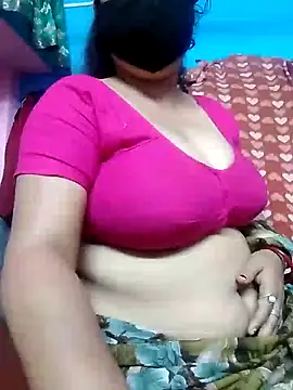 Snapshot of BERRY_00 chatting on 03/17/25, 09:44 BERRY 00 online show from 03/17/25, 09:44