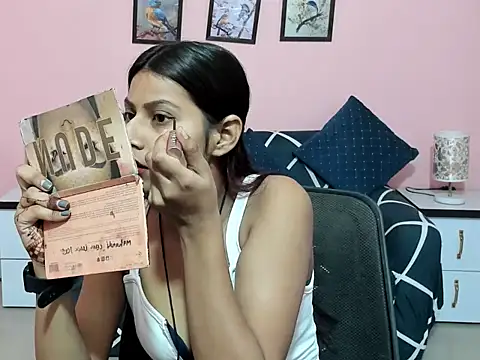 Snapshot of dumbledora chatting on 11/12/25, 03:51 dumbledora online show from 11/12/25, 03:51