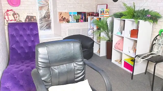 Nika Kitten online show from 03/03/26, 10:32