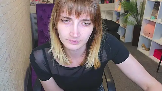 Nika Kitten online show from 04/06/26, 10:05