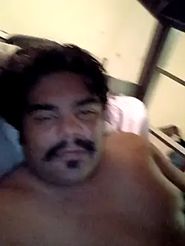 Snapshot of Brickstash chatting on 09/11/25, 07:08 Brickstash online show from 09/11/25, 07:08