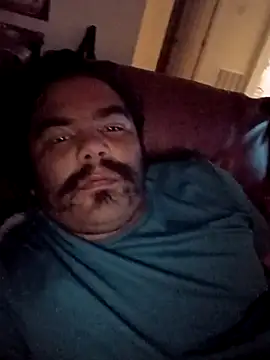 Snapshot of Brickstash chatting on 10/02/25, 12:39 Brickstash online show from 10/02/25, 12:39