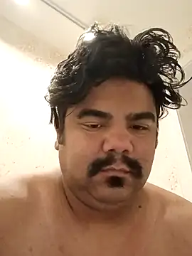 Snapshot of Brickstash chatting on 10/06/25, 06:22 Brickstash online show from 10/06/25, 06:22