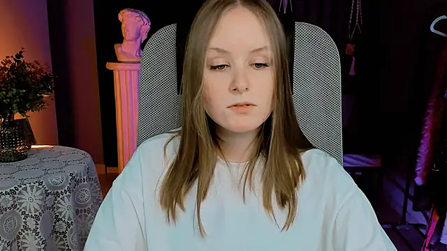 VivienLeeigh online show from 01/10/25, 04:20