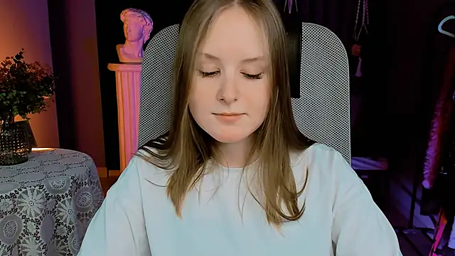 VivienLeeigh online show from 01/10/25, 07:21