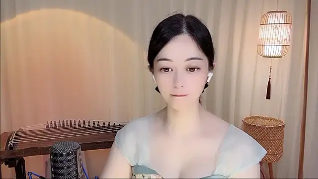Snapshot of Tian-xin-999 chatting on 06/20/26, 04:32 Tian-xin-999 online show from 06/20/26, 04:32