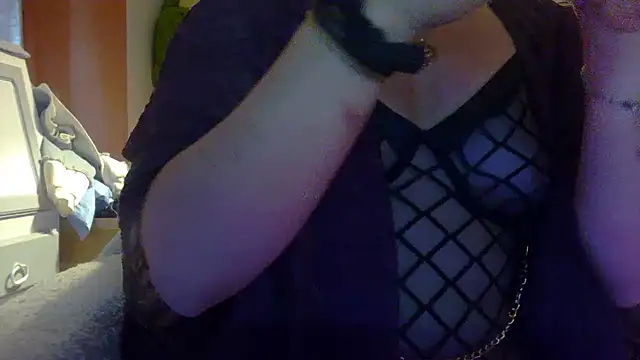 Snapshot of Psychosweety chatting on 04/23/26, 12:15 Psychosweety online show from 04/23/26, 12:15