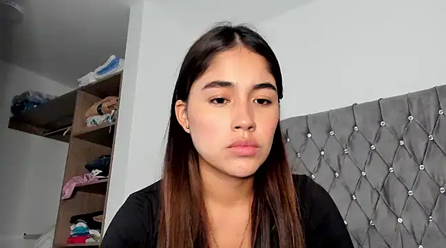 Snapshot of AriaMontgomery chatting on 12/14/24, 02:56 AriaMontgomery online show from 12/14/24, 02:56