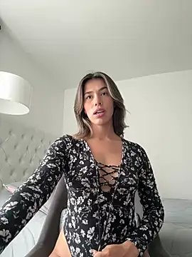 Eli818 online show from 02/04/25, 08:06