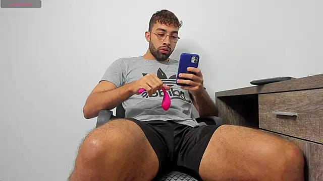 stephennolan1 online show from 01/30/25, 03:51