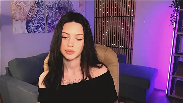 StellaryShy online show from 12/24/24, 12:33