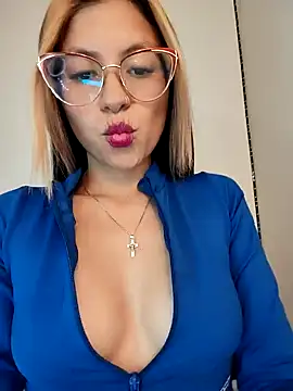 little mavi online show from 01/02/25, 09:39