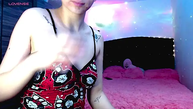 holy juli online show from 11/26/25, 03:40