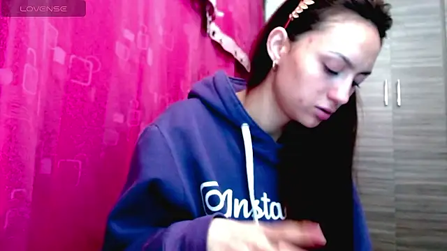 holy juli online show from 01/06/26, 05:00