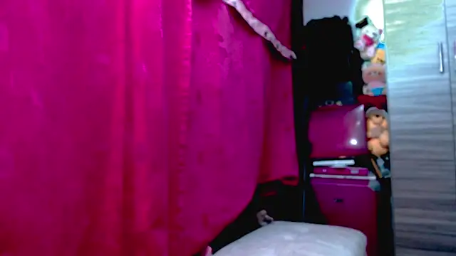 holy juli online show from 02/05/26, 03:00