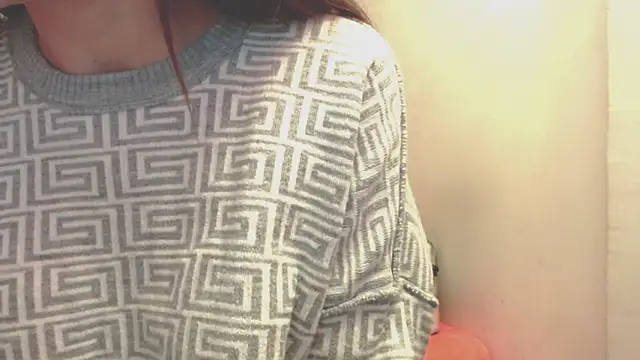 holy juli online show from 04/06/26, 04:46