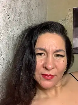 Snapshot of Tina_Moretti chatting on 03/20/25, 11:12 Tina Moretti online show from 03/20/25, 11:12