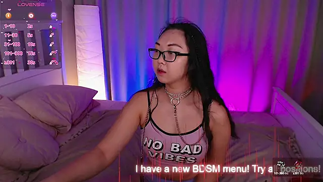 Snapshot of Marine_Vact chatting on 01/18/25, 05:26 Marine Vact online show from 01/18/25, 05:26