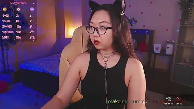 Snapshot of Marine_Vact chatting on 02/18/25, 05:21 Marine Vact online show from 02/18/25, 05:21