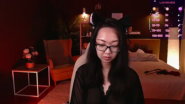 Snapshot of Marine_Vact chatting on 09/23/25, 02:09 Marine Vact online show from 09/23/25, 02:09