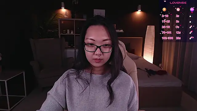 Snapshot of Marine_Vact chatting on 10/03/25, 02:03 Marine Vact online show from 10/03/25, 02:03