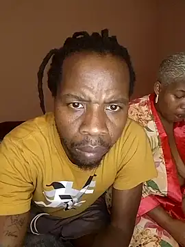 Snapshot of Ras_and_Stewf chatting on 10/27/25, 02:54 Ras and Stewf online show from 10/27/25, 02:54