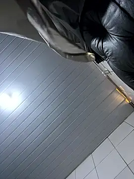 luara1988 online show from 01/12/26, 04:12