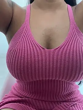 luara1988 online show from 03/18/26, 12:52