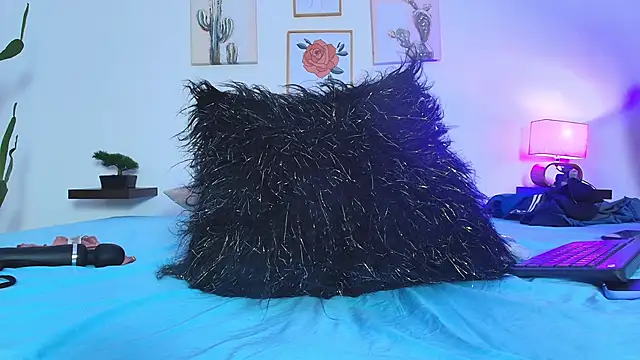 miwa cute online show from 12/24/24, 07:44