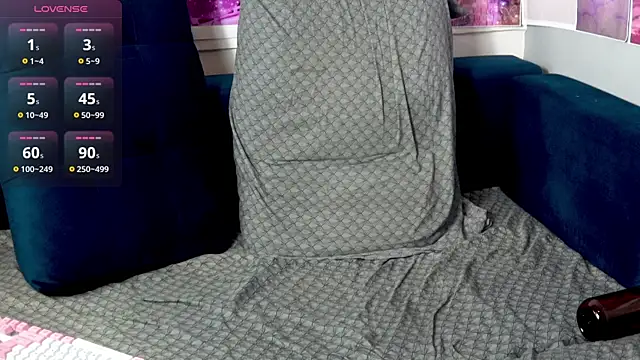 Snapshot of MiraMilf chatting on 02/16/25, 07:38 MiraMilf online show from 02/16/25, 07:38