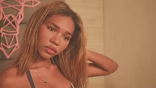 Lily Miiller online show from 01/15/26, 08:01