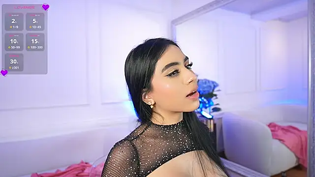 Snapshot of elasummer chatting on 01/22/25, 05:49 elasummer online show from 01/22/25, 05:49