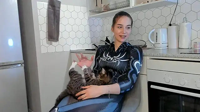 Tate Angel online show from 12/15/24, 07:31