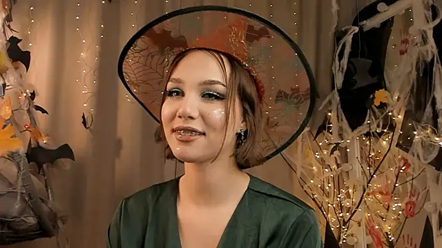 Tate Angel online show from 10/31/25, 06:09