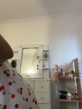 celine bell20 online show from 06/07/26, 10:02