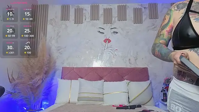 EMILY ROUSSE71 online show from 04/12/26, 08:14