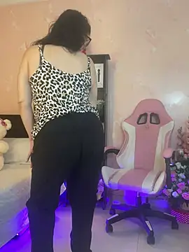 Sharongirl07 online show from 03/01/25, 12:01