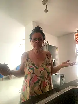 Sharongirl07 online show from 01/06/26, 04:11