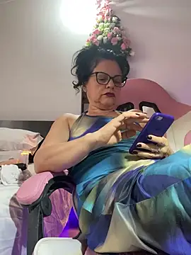 Sharongirl07 online show from 02/15/26, 12:25