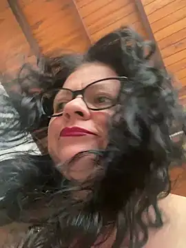 Sharongirl07 online show from 05/25/26, 12:55