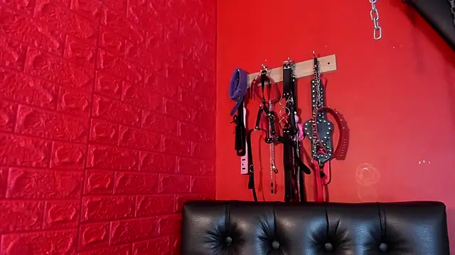 Monttserratt online show from 09/30/25, 02:11