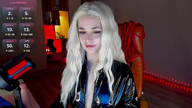 mollyposhh online show from 01/10/26, 08:21