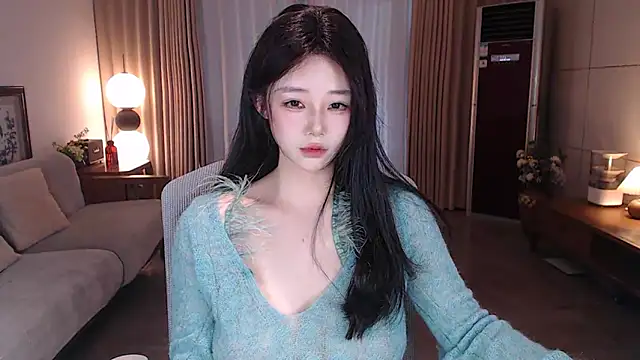 sweateanv  online show from 02/09/26, 07:23