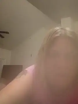 Playmate86 online show from 04/18/26, 06:28